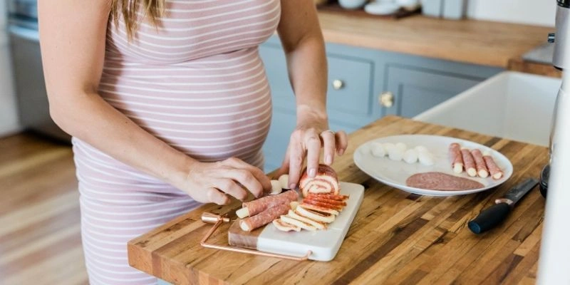 Mơ thấy có bầu nhưng không sinh