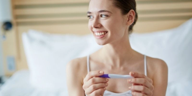 Mơ thấy có bầu rồi sinh con đánh gì