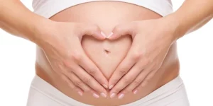 Mơ thấy có bầu sinh con gái