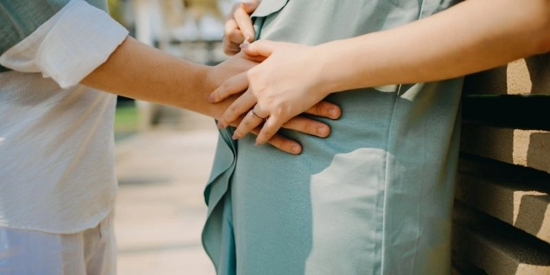 Mơ thấy đồng nghiệp có bầu
