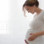 Mơ thấy mình có bầu với người lạ