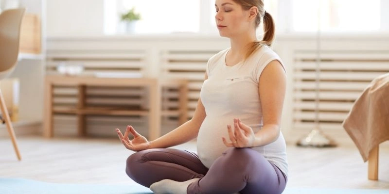 Thiếu nữ mơ thấy có bầu